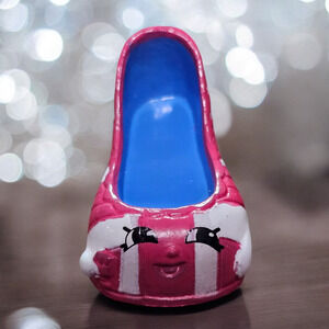 Shopkins Majestic Heels World Vacation UK Holiday Number #8-023 Finish Rarity